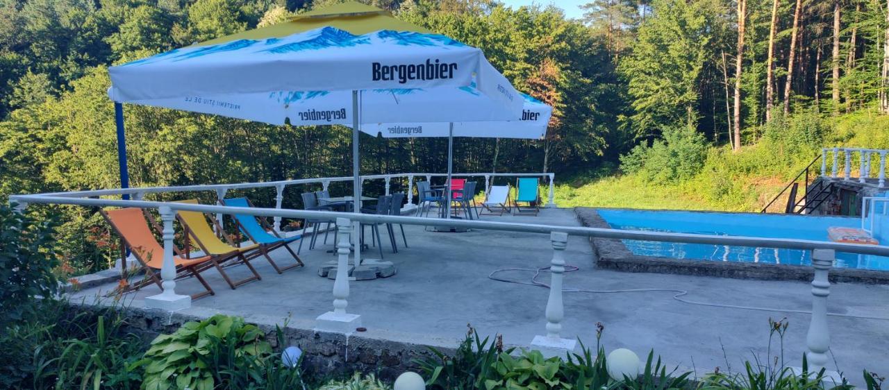Cabana Cerbu Bozovici Buitenkant foto