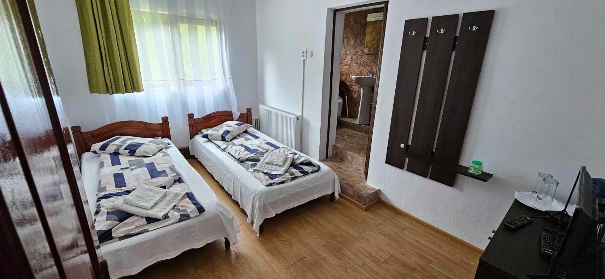 Cabana Cerbu Bozovici Buitenkant foto