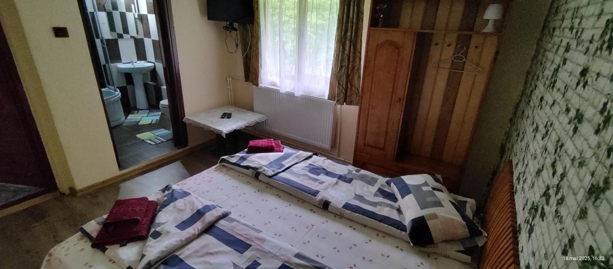 Cabana Cerbu Bozovici Buitenkant foto